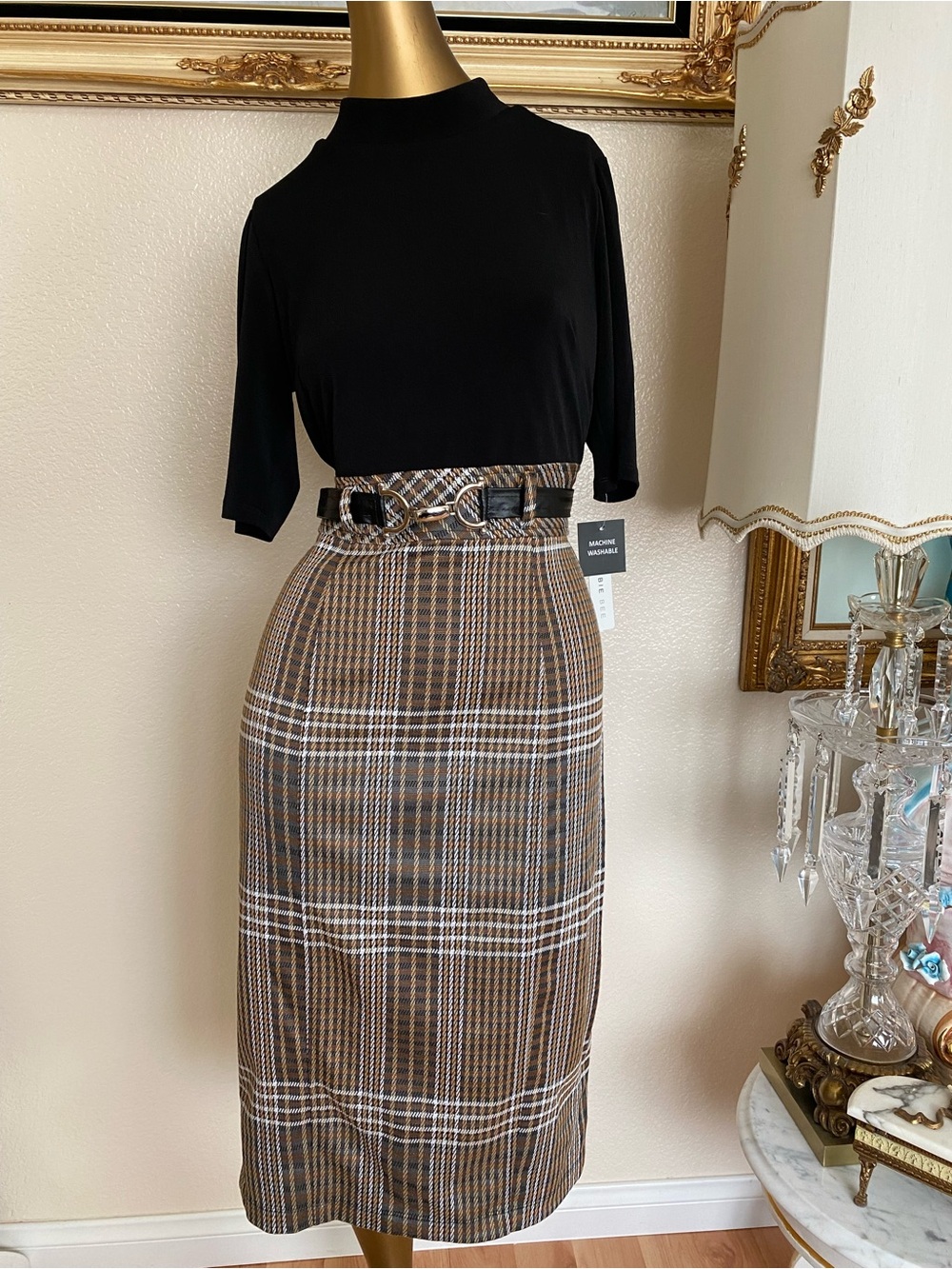 Robbie Bee Belted Plaid Style Dress